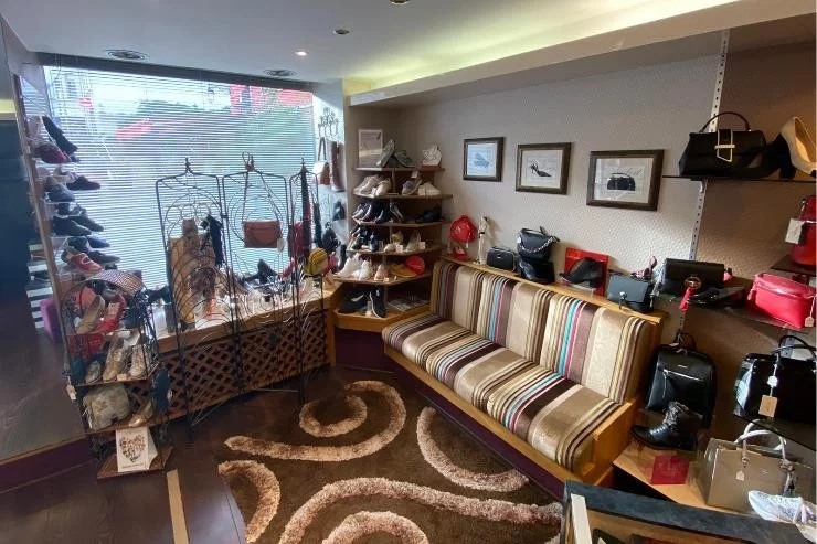 Chaussures Sylvie D à Noisy-le-Grand