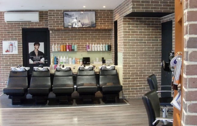 7 au Salon à Le Perreux-sur-Marne