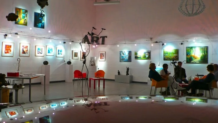Artistic Garage à Neuilly-sur-Marne