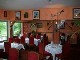 Riad Salam à La Varenne Saint Hilaire