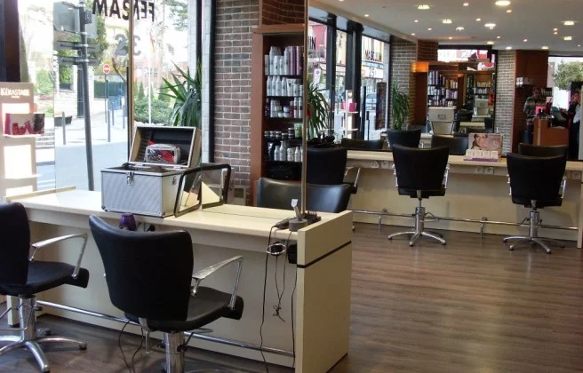 7 au Salon à Le Perreux-sur-Marne