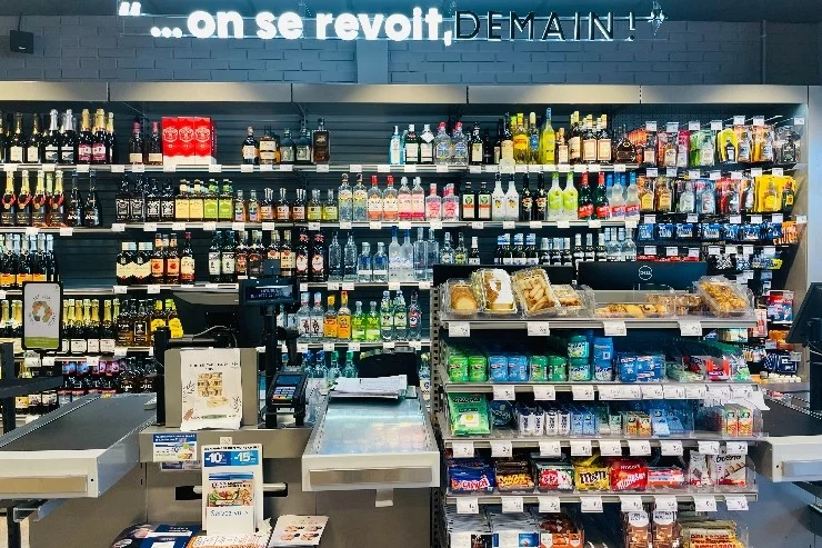 Carrefour City à Vernet