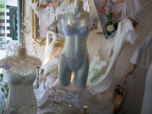Vitrine mari&eacute;e