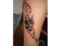 Tatouage polynesien à Fontenay-sous-Bois