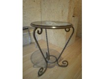 Table personnalis&eacute;e en fer forg&eacute;.