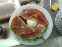 Non Communiqu&eacute;