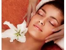 Soin visage douce rose à Étampes