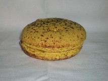 Macarons chocolat/passion à Maisons-Alfort