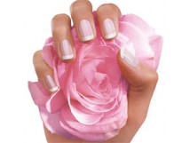 Renforcement d'ongle naturel en gel plus french à Nogent-sur-Marne