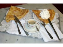 Les cr&ecirc;pes et gauffres faites maison