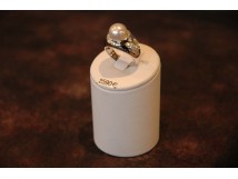 Non Communiqu&eacute;