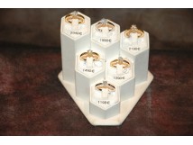 Non Communiqu&eacute;