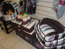 Non Communiqu&eacute;