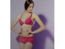 Non Communiqu&eacute;