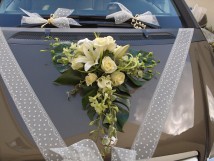 Les d&eacute;corations de voiture de mari&eacute;