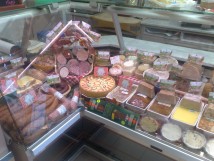 C&ocirc;t&eacute; charcuterie....