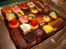 Petits fours frais sucr&eacute;s