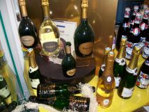 Non Communiqu&eacute;