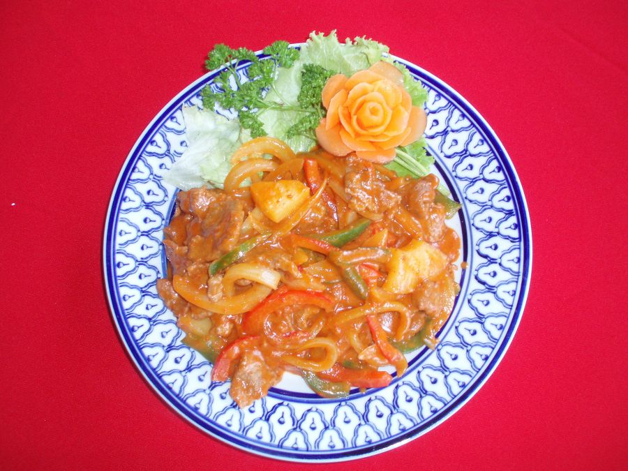 47.	B&oelig;uf saut&eacute; &agrave; la sauce sat&eacute;