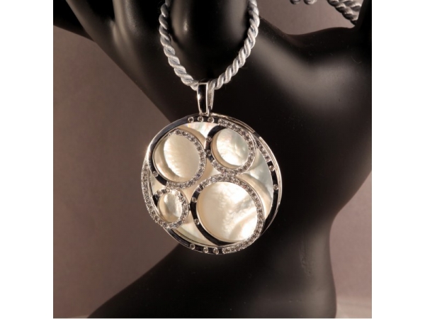 Vend&ocirc;me pendentif 