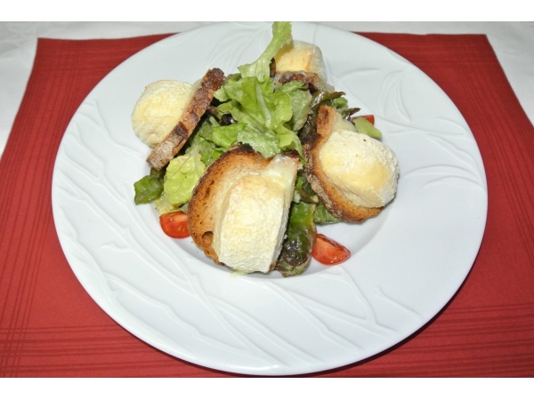 Salade de Ch&egrave;vres chauds