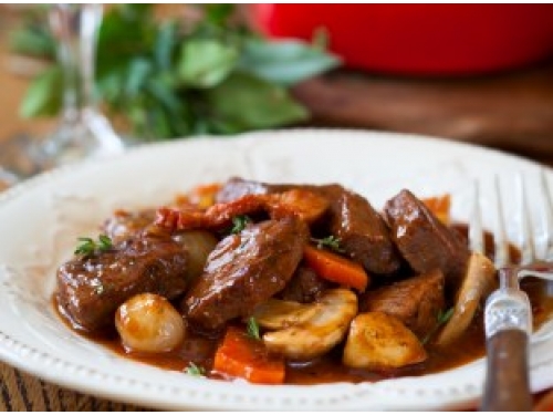 VIEUX COQ (POUR COQ AU VIN)- le kg à Aussillon