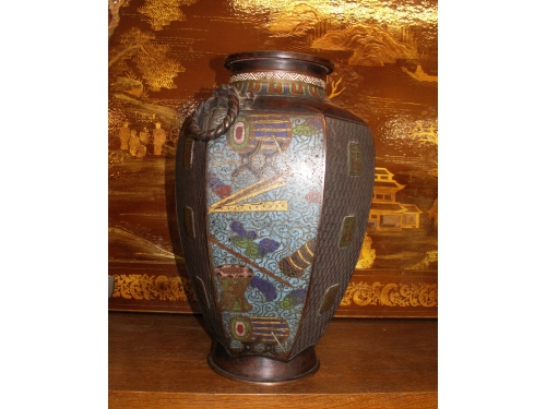 Vase en bronze cloisonné