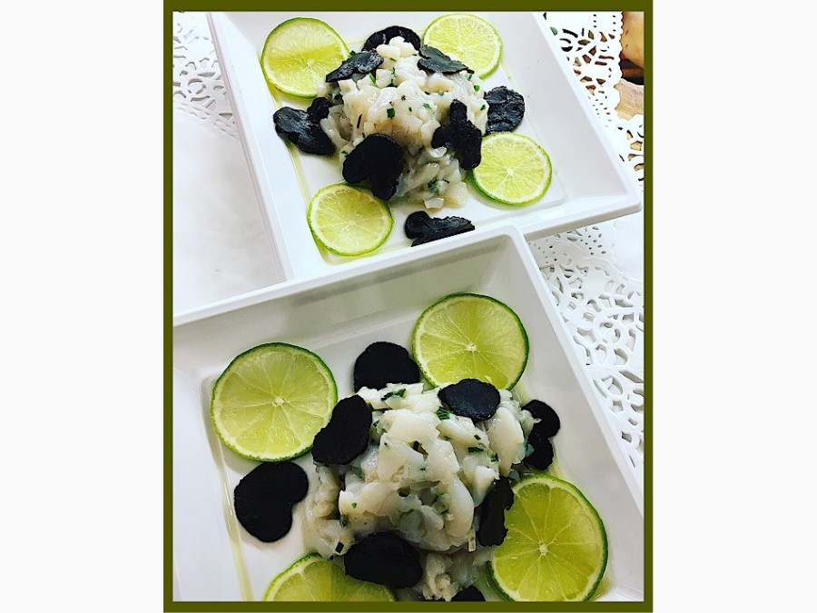 Tartare de St. Jacques à  la truffe