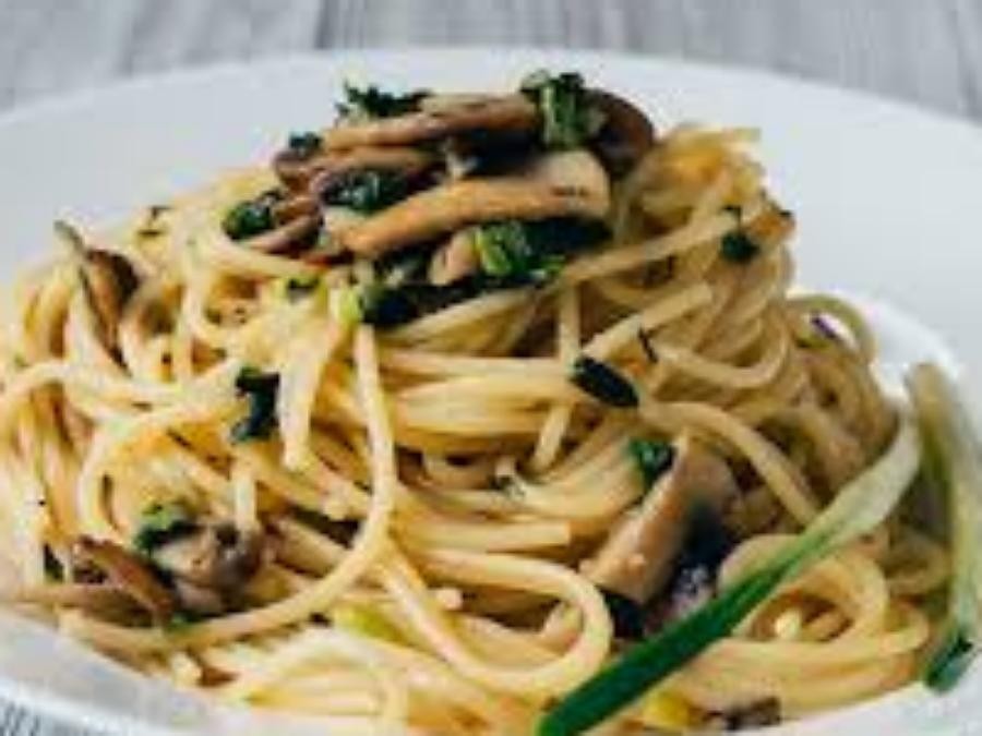 Linguine Funghi à Montreuil