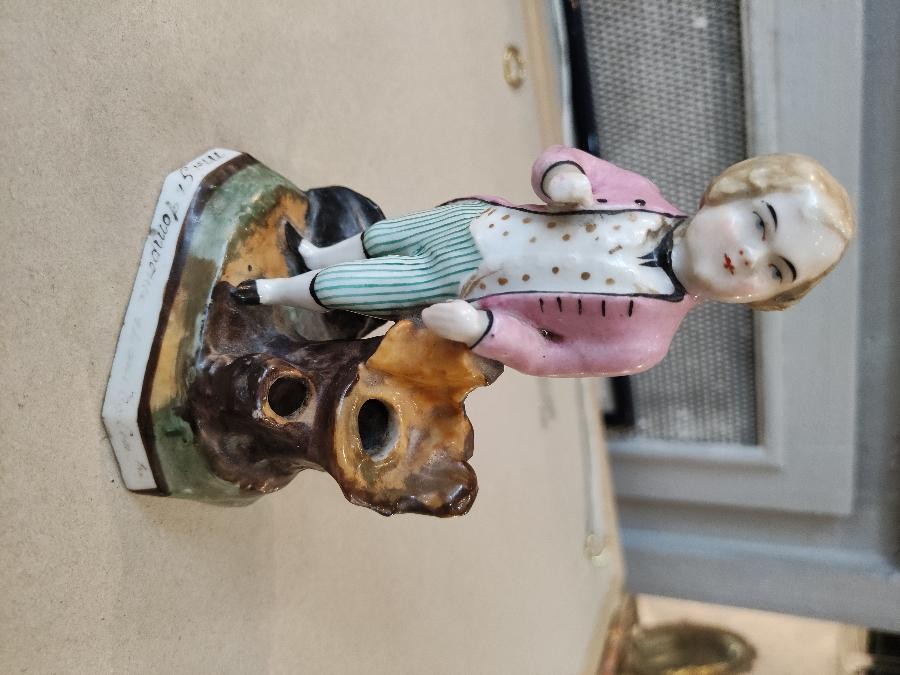 Figurine en porcelaine