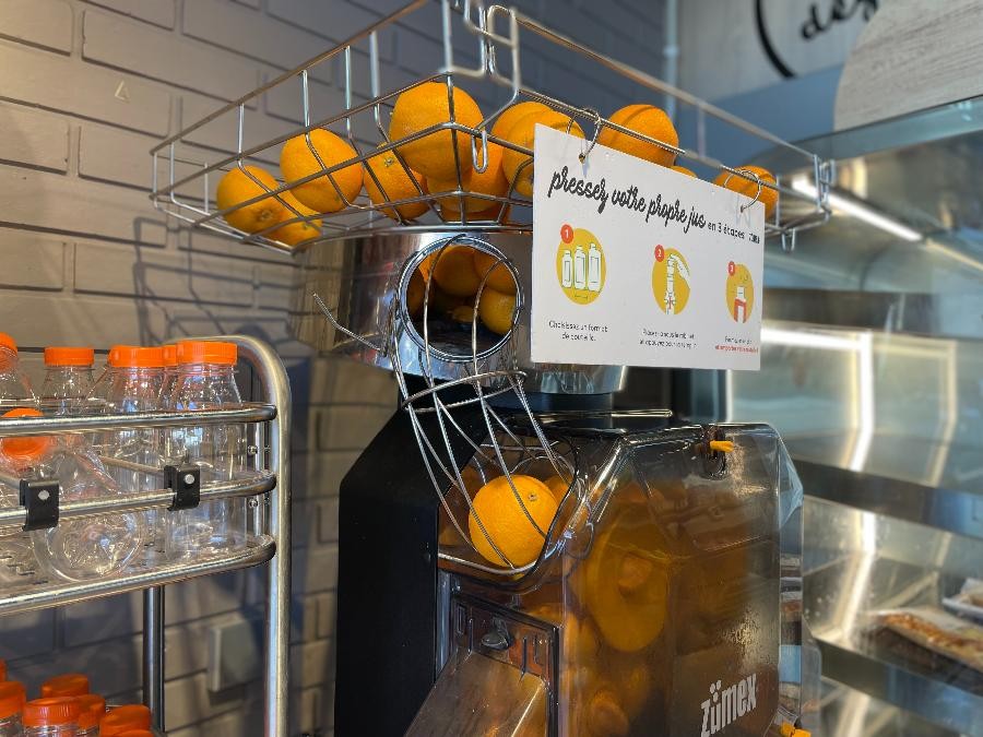 Machine à jus et à café