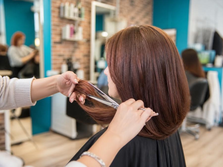 Coupe femme + brushing à Auterive