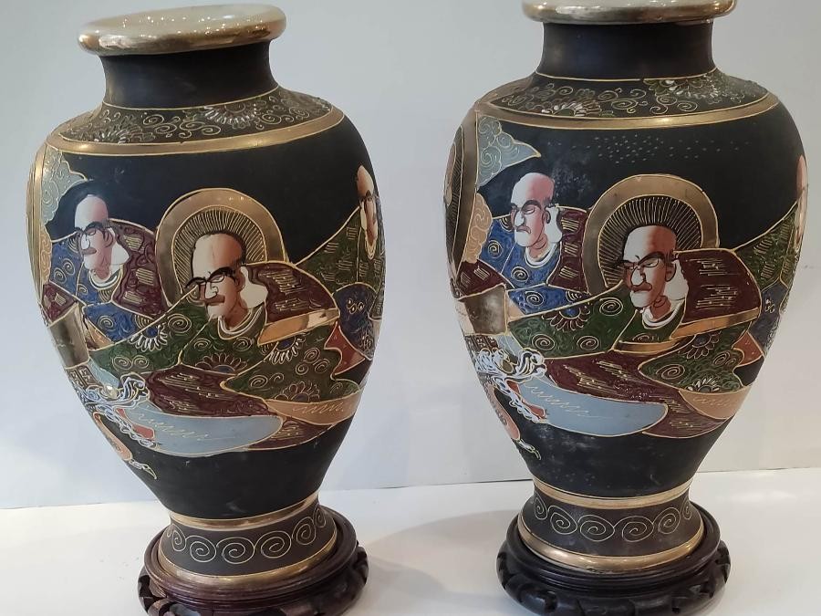 Paire de vases de Canton