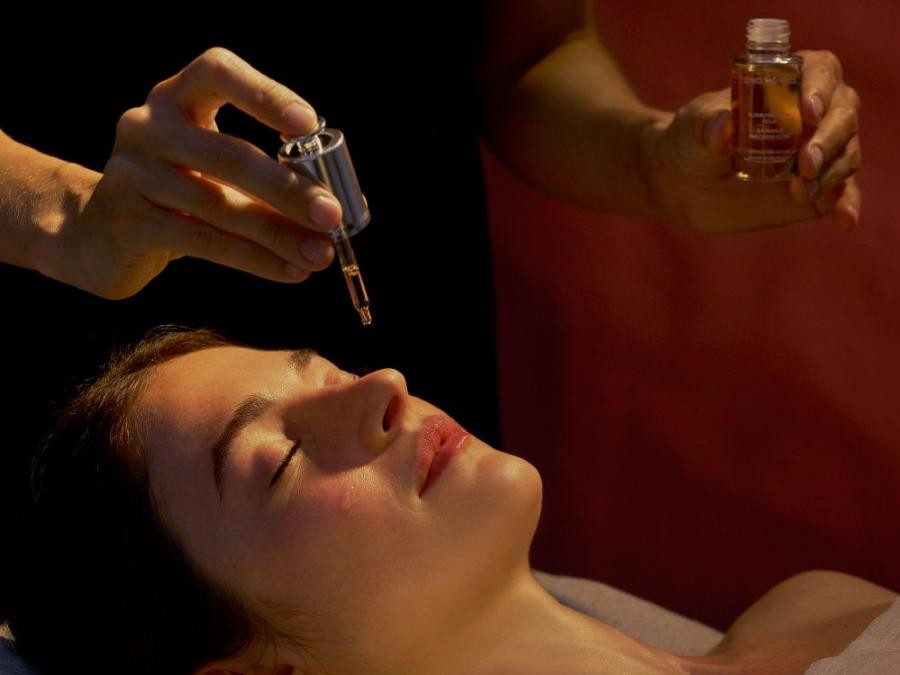 Soin Visage Éclat à La Varenne Saint Hilaire
