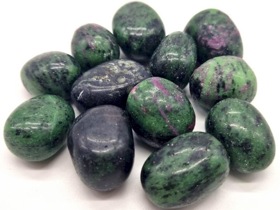 Pierre roulée Rubis zoite