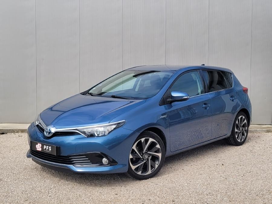 TOYOTA Auris II Hybrid 136h Design TSS