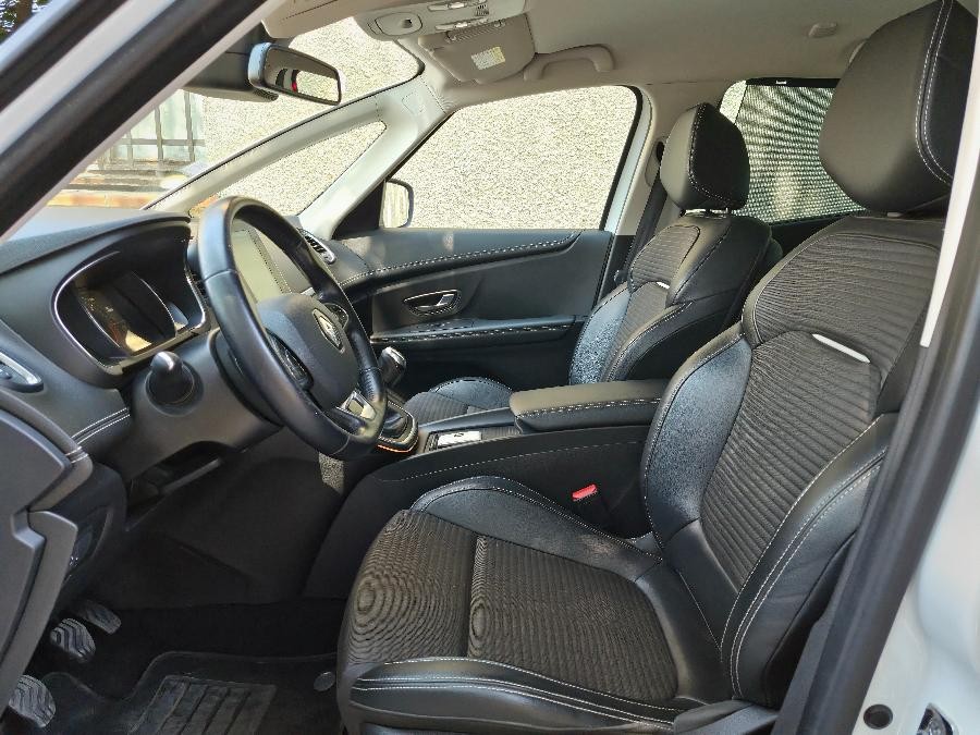 RENAULT Grand Scénic IV 1.6 dCi 130ch energy Intens 7 places