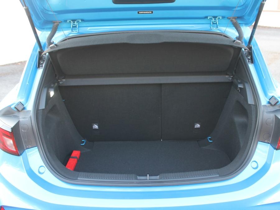 MG MG3 1.5 Hybrid+ 195 Luxury, Caméra 360°, GPS, Siège Chauffant à Saint-Sulpice-la-Pointe - image 4