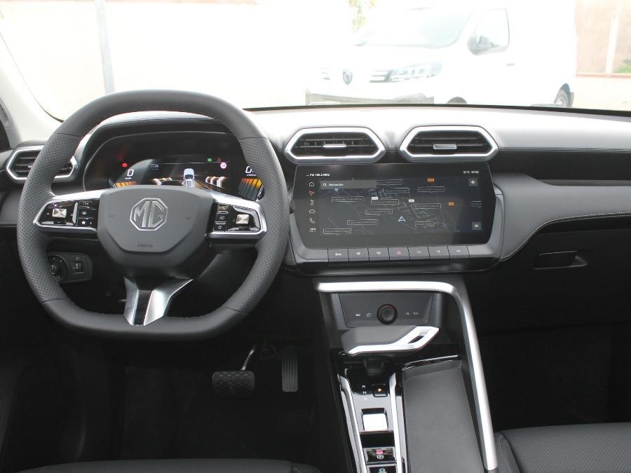 MG ZS 3 1.5 Hybrid + 197CH Luxury , Caméra 360°, GPS, Jantes Alu à Saint-Sulpice-la-Pointe - image 3