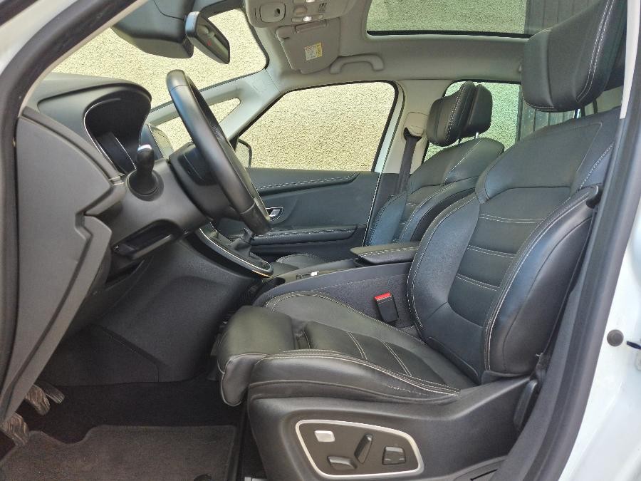 RENAULT Scénic IV 1.6 dCi 130ch energy Intens toutes options à Labarthe-sur-Lèze - image 3