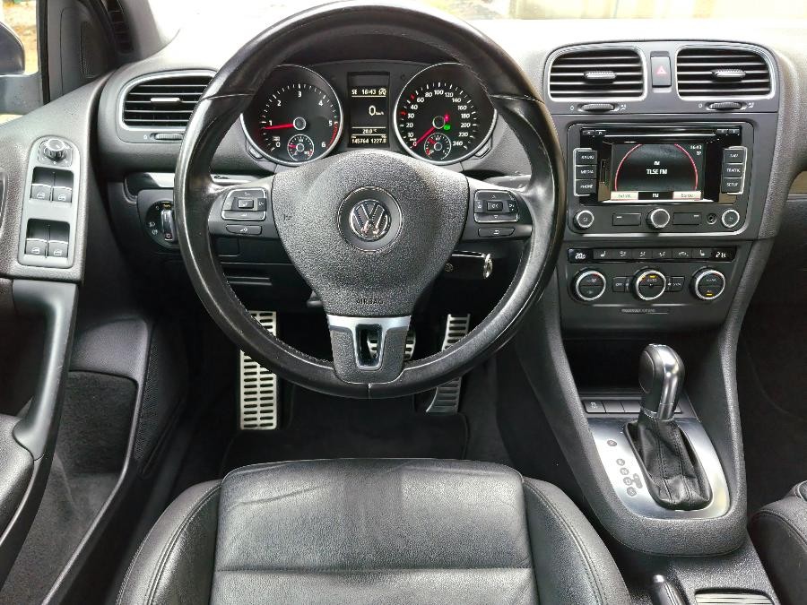 VOLKSWAGEN Golf cabriolet 2.0 TDI 140ch Bluemotion FAP Carat DSG6 à Labarthe-sur-Lèze - image 4